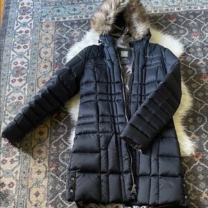 Black Puffer Coat with faux Fur Hood Small